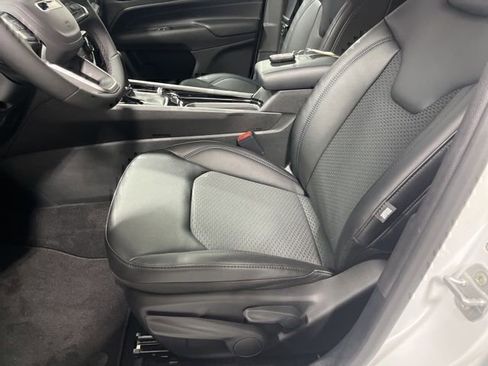 New 2026 Jeep Compass Latitude image 7