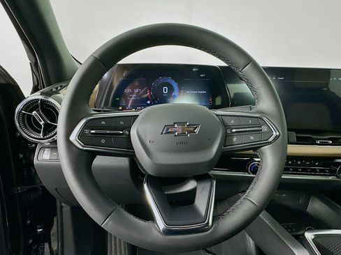 New 2026 Chevrolet Equinox ACTIV image 11