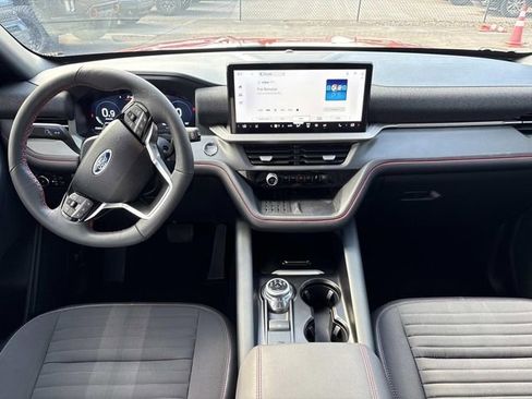 Certified 2025 Ford Explorer ST-Line w/ Premium Package AWD/4WD image 16