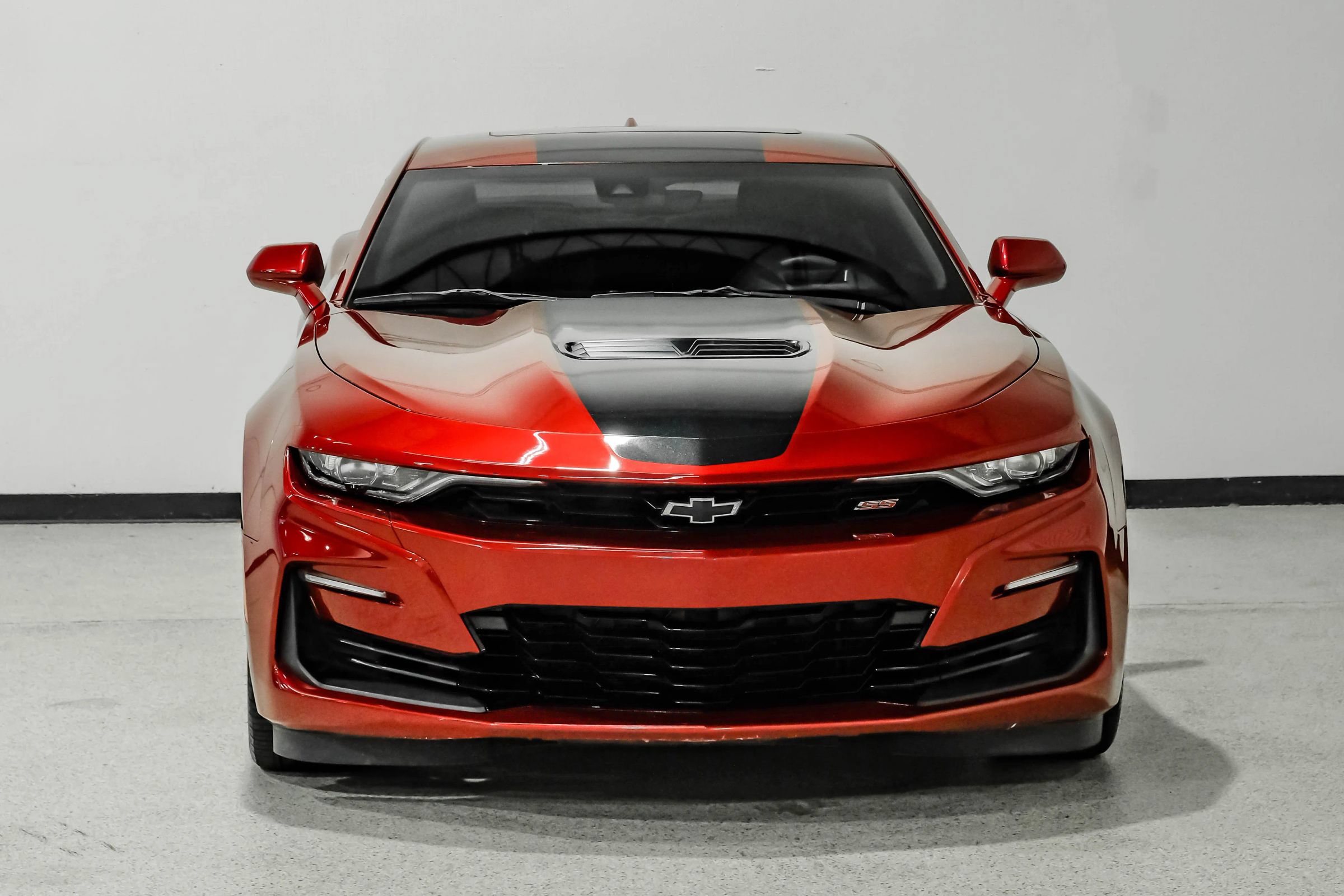 Used 2021 Chevrolet Camaro SS w/ Wild Cherry Design Package 2 RWD image 3