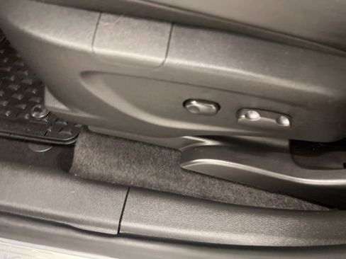 Used 2019 Buick Encore Preferred image 13