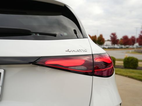 New 2026 Mercedes-Benz GLC 300 4MATIC image 14