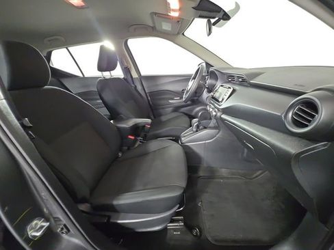 Used 2025 Nissan Kicks Play S FWD image 15