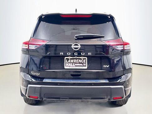 Used 2024 Nissan Rogue SV w/ SV Premium Package FWD image 5
