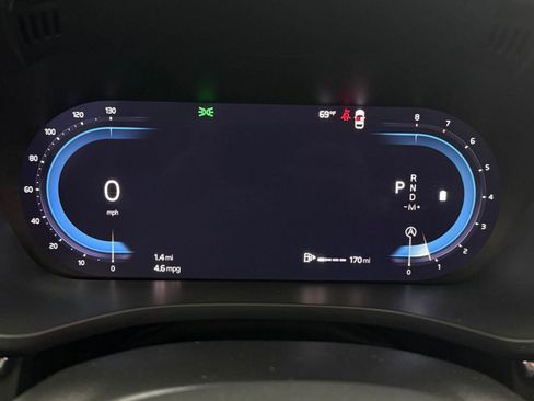 Used 2025 Volvo XC60 B5 Plus image 16