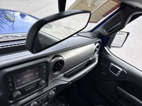Used 2019 Jeep Wrangler Unlimited Sport S AWD/4WD image 28