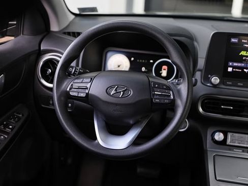 Used 2023 Hyundai Kona SE FWD image 28