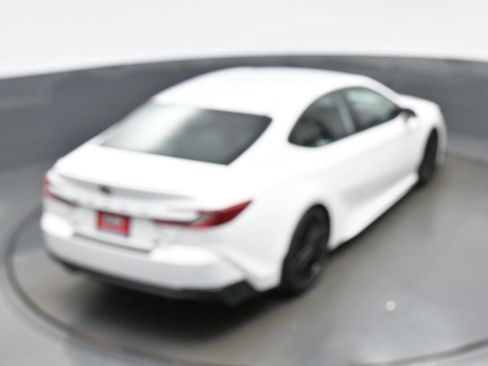 Used 2025 Toyota Camry SE w/ Convenience Package FWD image 41