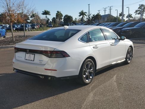 Used 2023 Honda Accord EX-L image 6
