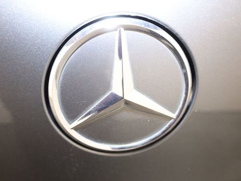 Used 2023 Mercedes-Benz EQS 580 4MATIC SUV w/ Exclusive Trim Package image 63