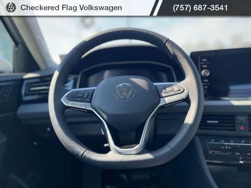 New 2026 Volkswagen Jetta SE FWD image 33