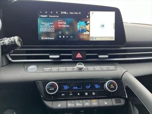 Used 2025 Hyundai Elantra Sport image 19