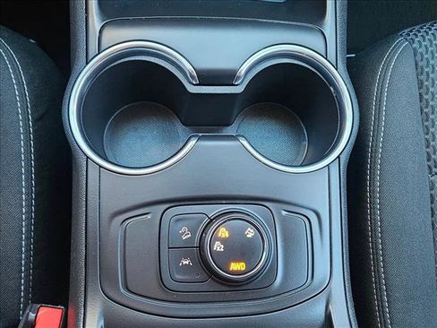 Certified 2024 GMC Terrain SLE image 12