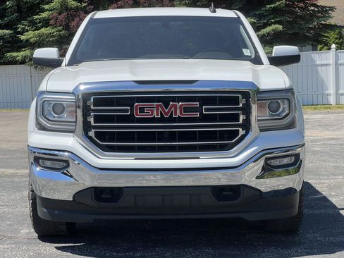 Used 2017 GMC Sierra 1500 SLE w/ SLE Value Package AWD/4WD image 39