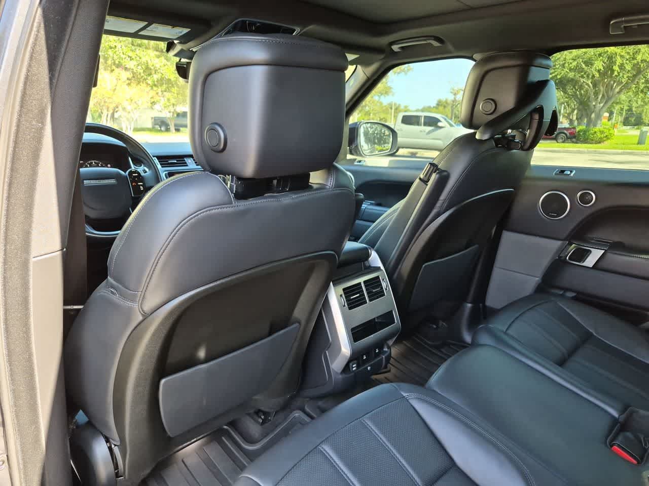 Used 2019 Land Rover Range Rover Sport Supercharged AWD/4WD image 19