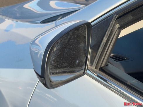 Used 2017 Jeep Cherokee Latitude w/ Safety/Convenience Group image 10