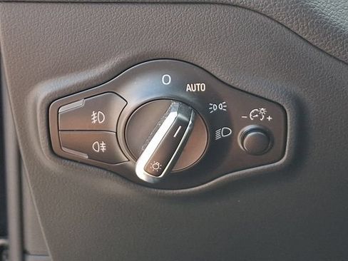 Used 2014 Audi Q5 2.0T Premium w/ Lighting Package AWD/4WD image 9