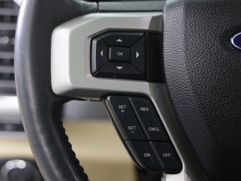 Used 2017 Ford F150 Lariat w/ Equipment Group 502A Luxury image 10