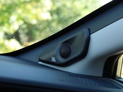 New 2026 Toyota Prius Plug-In Hybrid image 11