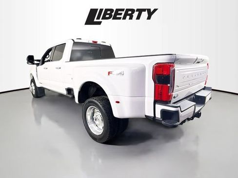 Used 2024 Ford F450 Platinum w/ FX4 Off-Road Package image 5