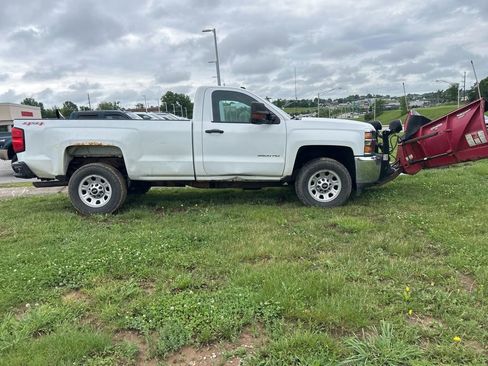 Used 2016 Chevrolet Silverado 3500 W/T w/ WT Convenience Package AWD/4WD image 2