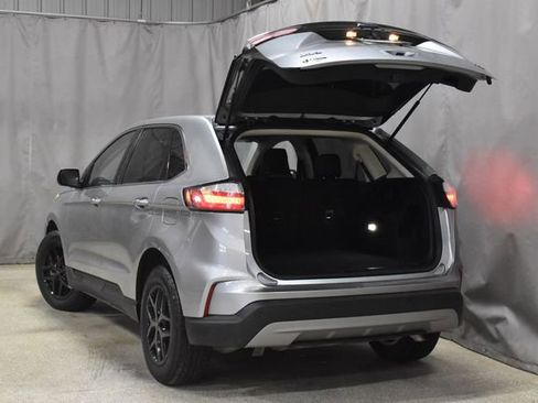 Used 2024 Ford Edge SEL image 33