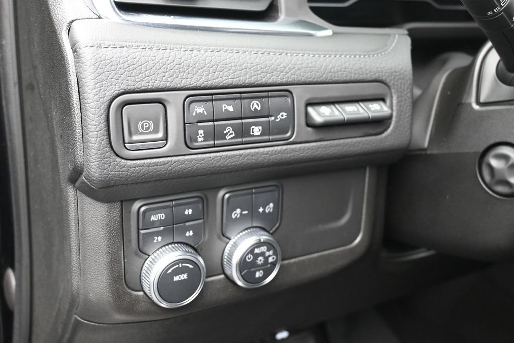 Used 2022 GMC Yukon Denali AWD/4WD image 18