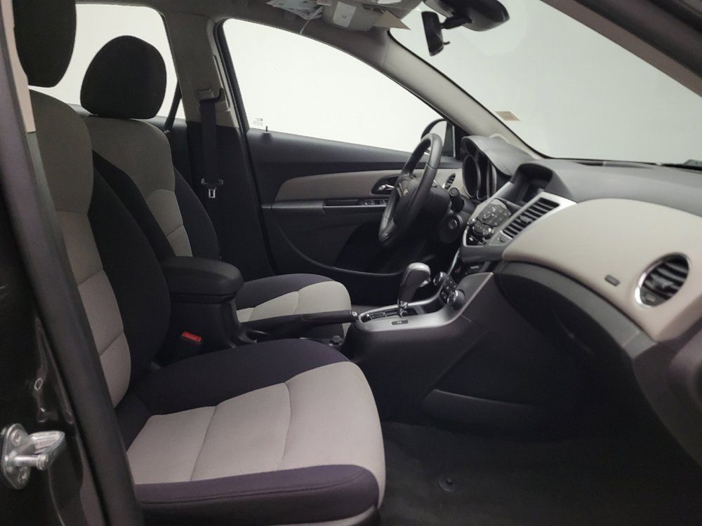 Used 2014 Chevrolet Cruze LS FWD image 21