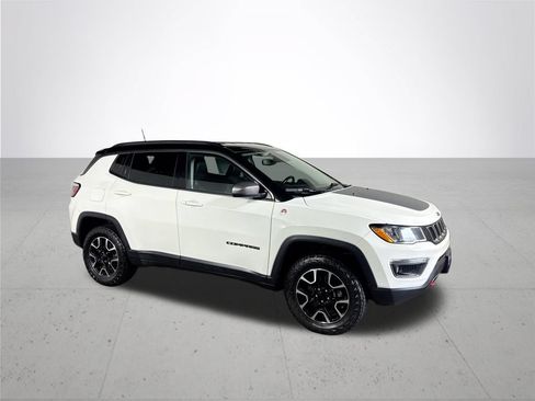 Used 2020 Jeep Compass Trailhawk AWD/4WD image 4