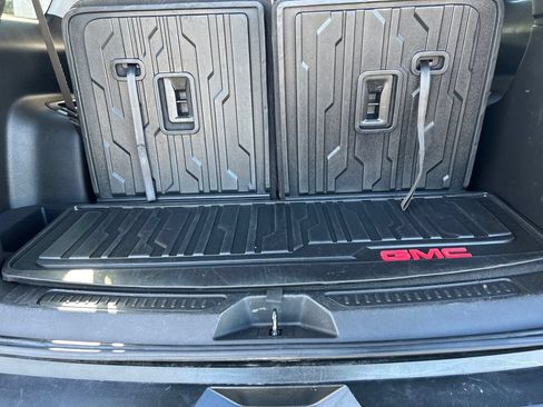 Certified 2022 GMC Acadia AT4 w/ Technology Package AWD/4WD image 12