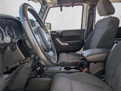 Used 2012 Jeep Wrangler Unlimited Sahara w/ Connectivity Group image 14