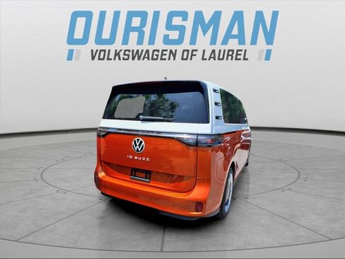 Used 2025 Volkswagen ID. Buzz Pro S Plus image 3