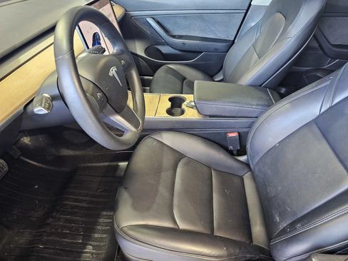 Used 2020 Tesla Model 3 Standard Range RWD image 14