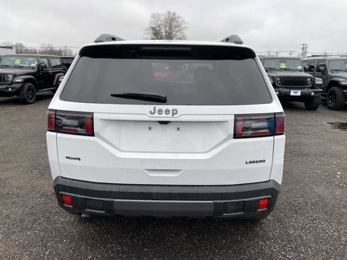 New 2026 Jeep Cherokee Laredo image 4