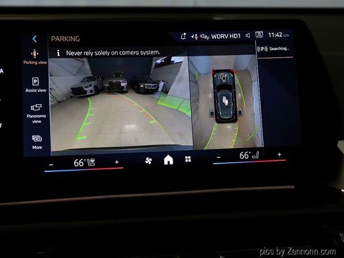 Used 2025 BMW X1 xDrive28i w/ Technology Package image 21