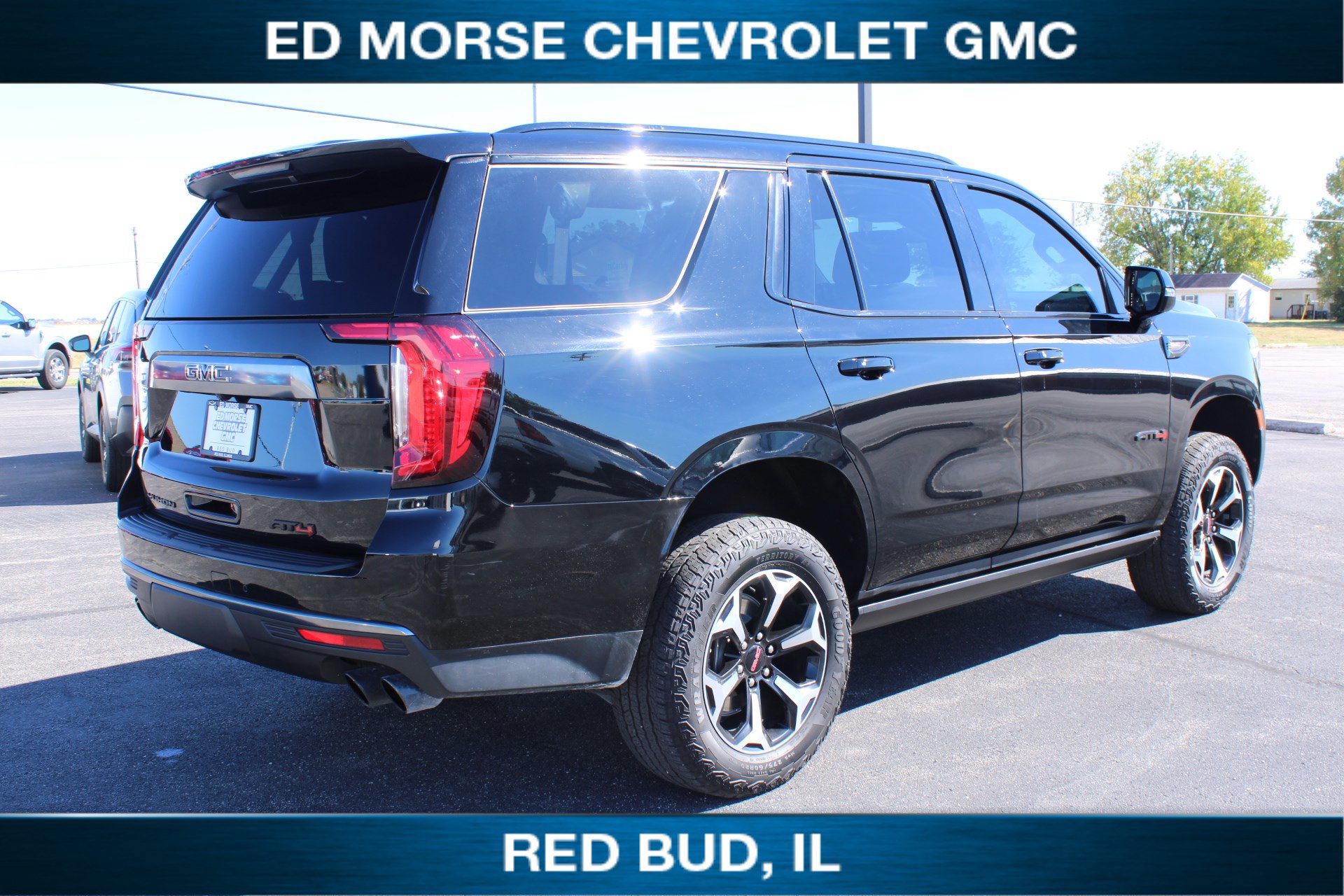 Used 2024 GMC Yukon AT4 AWD/4WD image 5