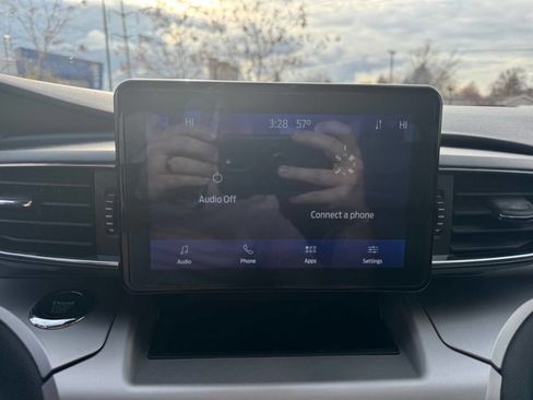 Used 2022 Ford Explorer XLT w/ Equipment Group 202A image 22