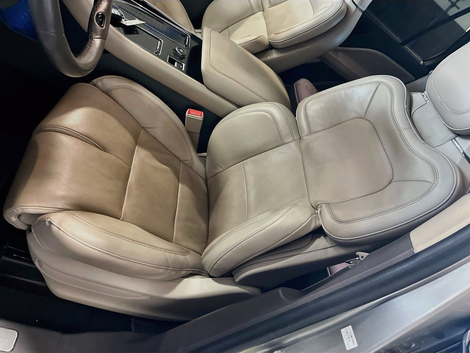 Used 2023 Lincoln Aviator Reserve w/ Equipment Group 201A AWD/4WD image 19