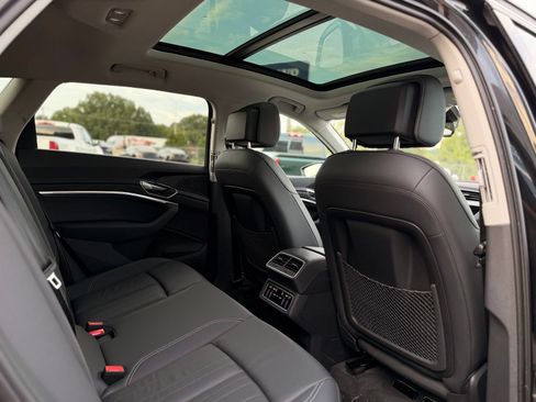 Used 2024 Audi Q8 e-tron Premium AWD/4WD image 24