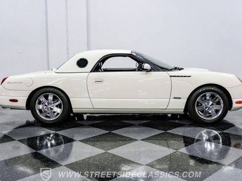 Used 2002 Ford Thunderbird image 14