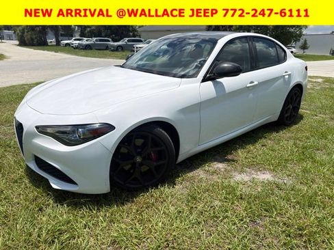 Used 2020 Alfa Romeo Giulia w/ Nero Edizione RWD image 3