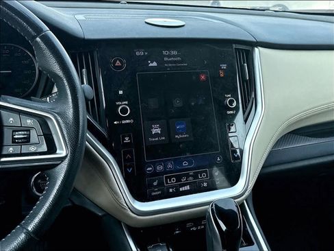 Used 2021 Subaru Outback Premium AWD/4WD image 12