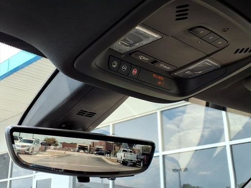 Certified 2023 Chevrolet Traverse LT w/ LT Premium Package image 21