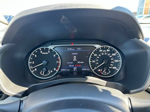 Used 2025 Nissan Altima 2.5 SV FWD image 29