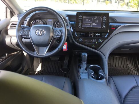 Used 2023 Toyota Camry SE image 15
