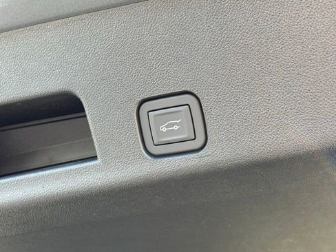 New 2026 GMC Acadia Elevation w/ Elevation Premium Package FWD image 13