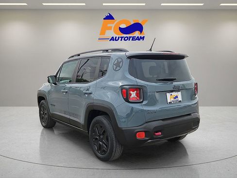 Used 2017 Jeep Renegade Trailhawk AWD/4WD image 3