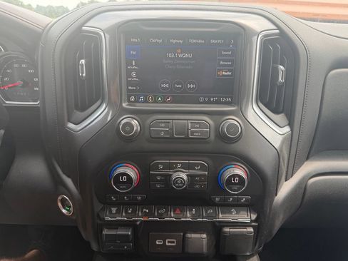 Used 2021 Chevrolet Silverado 2500 LTZ w/ Carhartt Edition AWD/4WD image 21