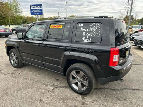 Used 2017 Jeep Patriot Sport w/ Power Value Group AWD/4WD image 2