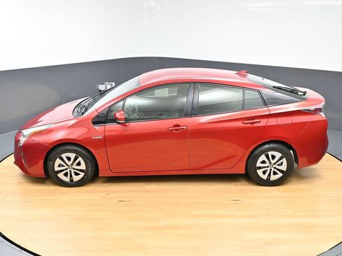Used 2018 Toyota Prius Two w/ Prius Two Safety Plus Package FWD image 41
